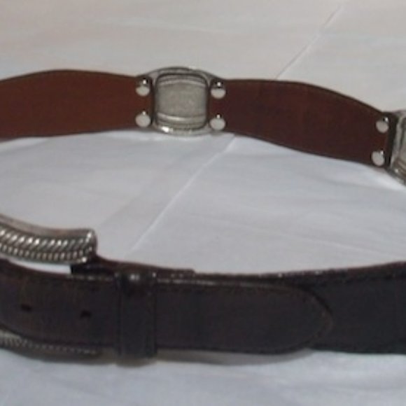 FOSSIL LEATHER BELT WITH SILVER HARDWARE SIZE MEDIUM - Picture 3 of 9